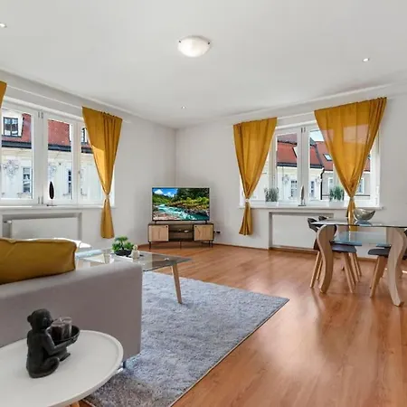 Exclusive Apartment In Centre Bratislava Exterior photo